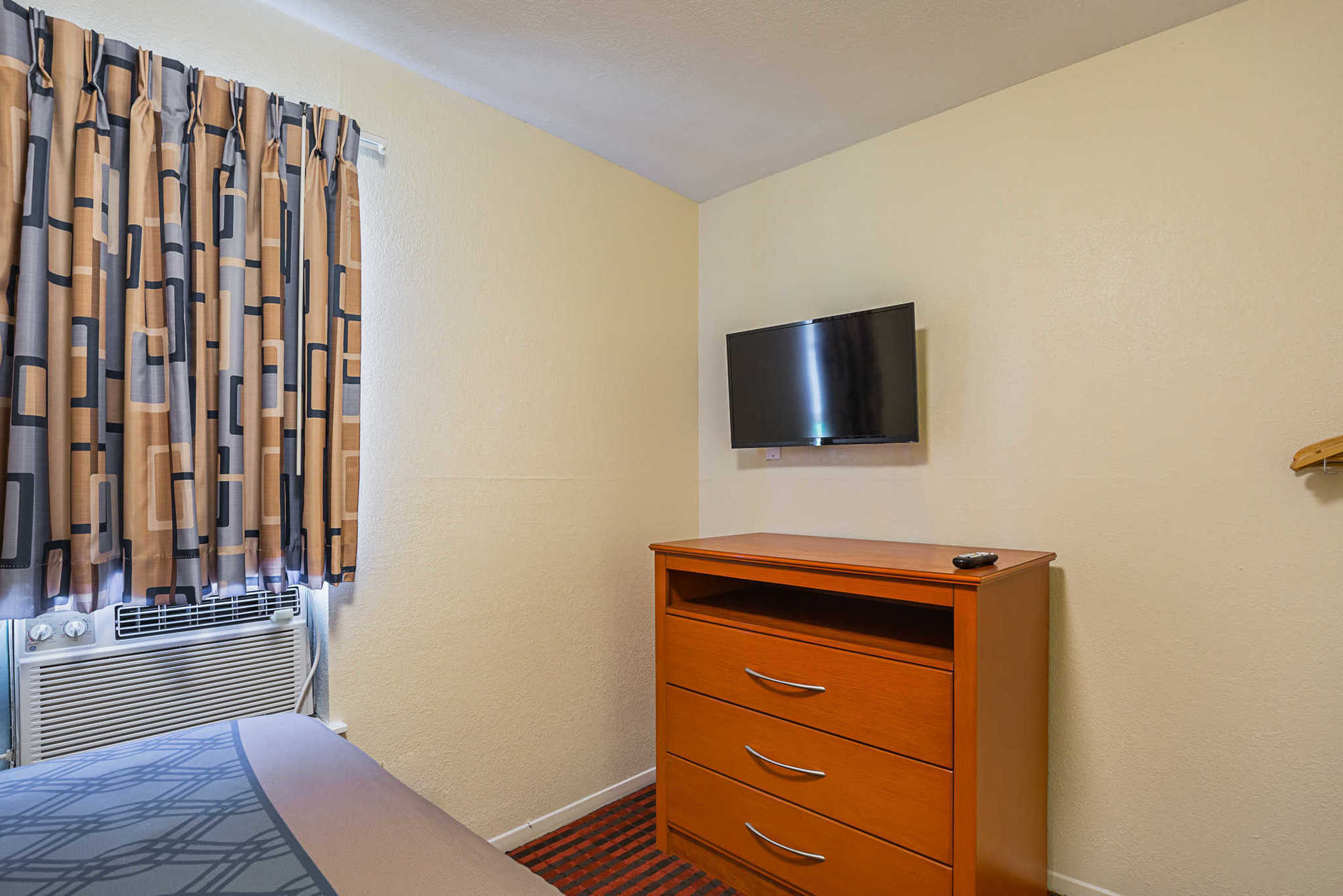 Econo Lodge Huntsville- University Area Oda fotoğraf